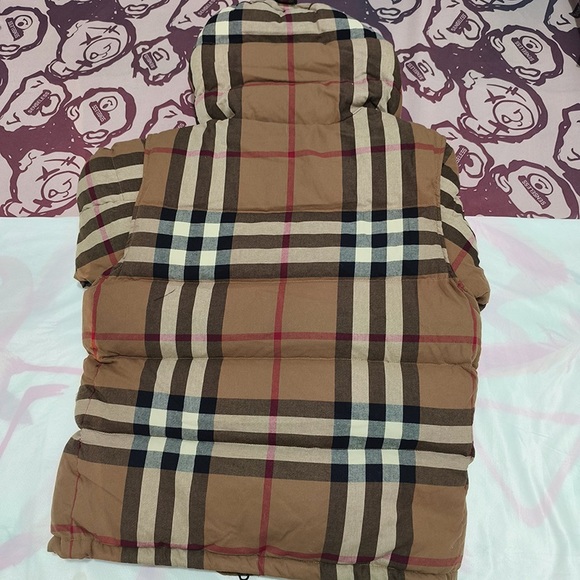 Burberry Check Hooded Quilted Down Jacket - Picture 8 of 9